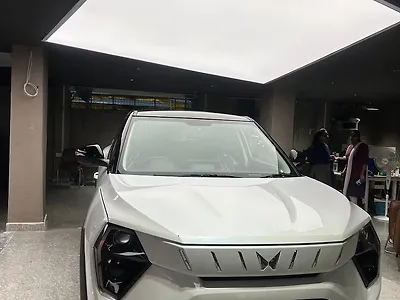 2025 Mahindra XUV 3XO REVX M (O) Petrol 1.2L Turbo Manual 1 2025 Mahindra XUV 3XO REVX M (O) Petrol 1.2L Turbo Manual 1