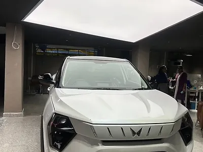 2025 Mahindra XUV 3XO REVX M (O) Petrol 1.2L Turbo Manual 1