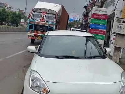 2021 Maruti Suzuki Swift VXi 1