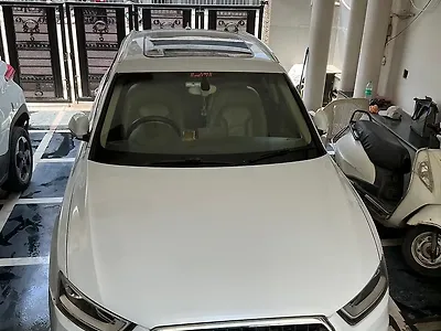 2013 Audi Q3 2.0 TDI quattro Premium 1