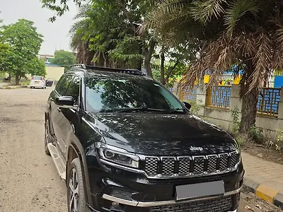 2024 Jeep Meridian Overland 4x4 AT [2024-2026] 1