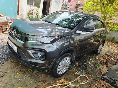 2022 Tata Nexon XE [2020-2023] 1