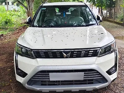 Second Hand Mahindra XUV300 W8 (O) 1.5 Diesel in Kakinada