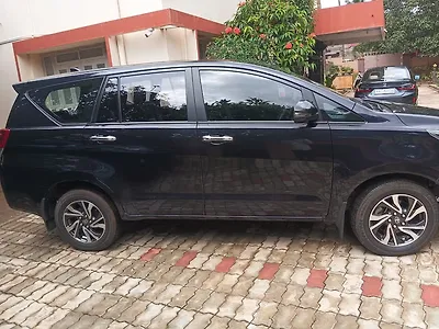 2021 Toyota Innova Crysta VX 2.7 7 STR 1