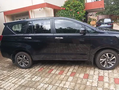 2021 Toyota Innova Crysta VX 2.7 7 STR 1 2021 Toyota Innova Crysta VX 2.7 7 STR 1