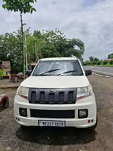 2018 महिंद्रा tuv300 t4 1 2018 महिंद्रा tuv300 t4 1