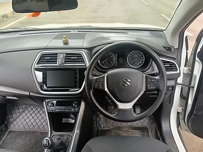2022 Maruti Suzuki S-Cross 2020 Zeta