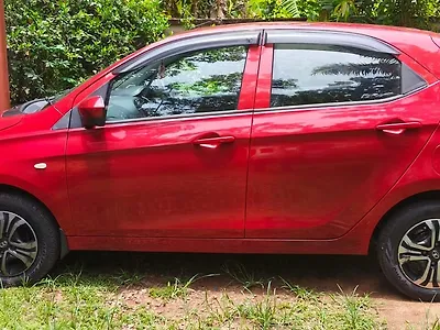 2019 Tata Tiago Revotron XZA [2017-2019] 1