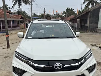 2025 Toyota Urban Cruiser Hyryder V 2WD Petrol 1.5L Automatic (TC) 1