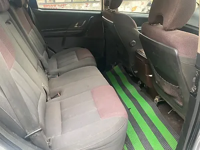 2014 Mahindra XUV500 W6 1 2014 Mahindra XUV500 W6 1