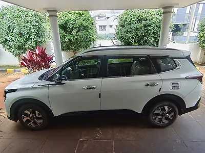 2022 Kia Carens Prestige 1.5 Diesel MT 7 STR