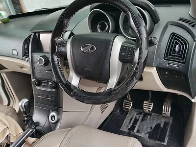2017 Mahindra XUV500 W10 1