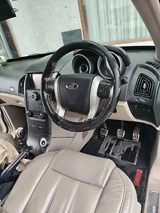 2017 Mahindra XUV500 W10 1 2017 Mahindra XUV500 W10 1