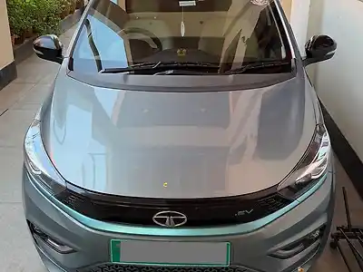 2023 टाटा टियागो ईवी XZ Plus Tech LUX Long Range [2022-2025] 1
