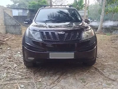 Second Hand Mahindra XUV500 W8 in Kayamkulam