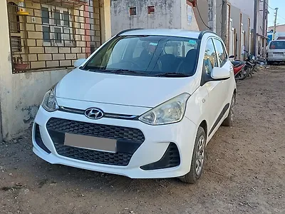 Second Hand Hyundai Grand i10 Magna AT 1.2 Kappa VTVT in Gandhidham