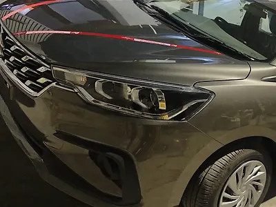2025 Maruti Suzuki Ertiga VXi Petrol Automatic Smart Hybrid 1