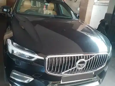 Second Hand वॉल्वो xc60 इंसक्रिपशन [2017-2020] in रायपुर