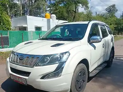 2016 महिंद्रा XUV500 w4 1