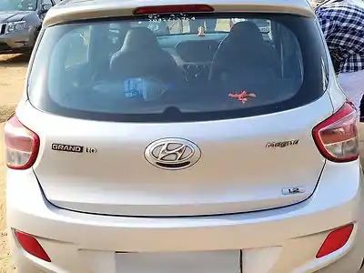 Second Hand हुंडई ग्रैंड i10  स्पोर्टज़ 1.2 कप्पा vtvt [2013-2016] in गौतम बुद्ध नगर