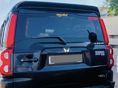2022 Mahindra Scorpio S11 MT 7S CC [2022] 1