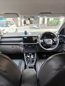 2025 स्कोडा कायलाक Signature Plus 1.0 TSI AT (Lava Blue) 1
