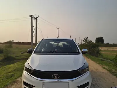 2023 Tata Tiago XT MT [2023-2025] 1
