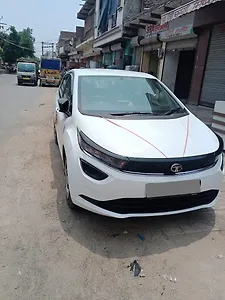 2024 Tata Altroz XM Plus iCNG 1 2024 Tata Altroz XM Plus iCNG 1