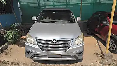 2013 टोयोटा इनोवा 2.5 g 7 str bs-iii 1 2013 टोयोटा इनोवा 2.5 g 7 str bs-iii 1