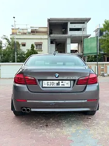 2013 BMW 5-Series 520d Modern Line 1 2013 BMW 5-Series 520d Modern Line 1