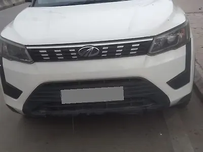 2019 Mahindra XUV300 1.5 W8 [2019-2020] 1