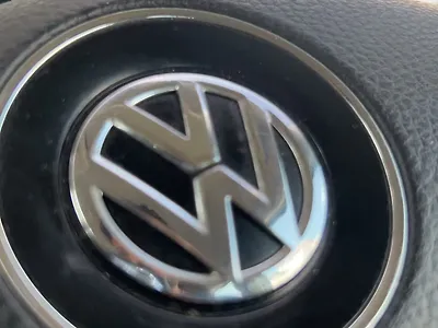 Second Hand Volkswagen Polo Highline Plus 1.0L TSI in Ujjain
