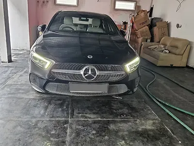 2023 Mercedes-Benz A-Class Limousine 200d 1
