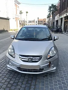 2013 Honda Amaze 1.5 VX i-DTEC 1 2013 Honda Amaze 1.5 VX i-DTEC 1