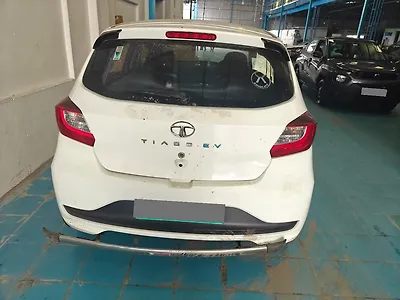 2023 Tata Tiago EV XZ Plus Long Range Fast Charger [2022-2025] 1