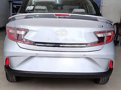 2025 Hyundai Aura SX CNG Manual