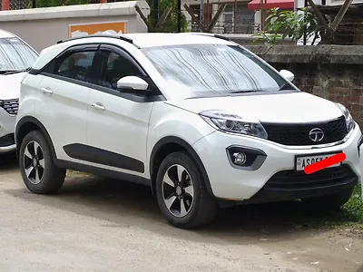 2018 Tata Nexon XZ 1