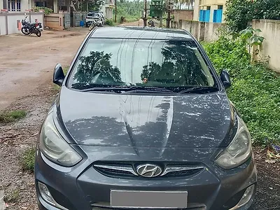 2011 Hyundai Verna Fluidic 1.6 CRDi SX 1