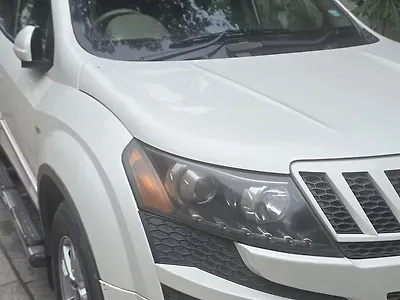 2013 Mahindra XUV500 W8 1