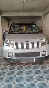 2018 Mahindra TUV300 T10 1