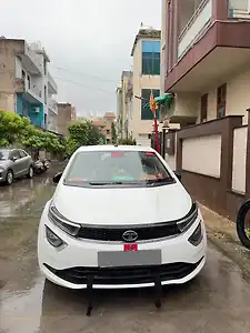 2021 Tata Altroz XZ Urban Petrol 1
