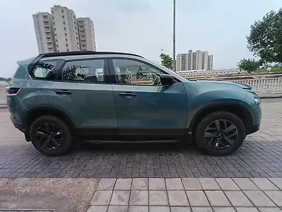 2021 Tata Safari XZA Plus Adventure New 1