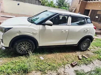 2021 Mahindra XUV300 W4 1.5 Diesel [2020] 1