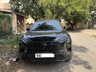 2024 Tata Safari Accomplished Plus 6 STR Dark Edition AT 1