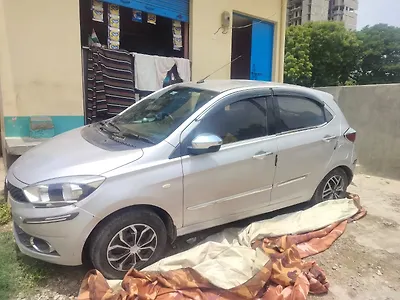2017 Tata Tiago Revotorq XT [2016-2019] 1