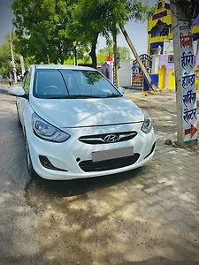 2012 Hyundai Verna Fluidic 1.6 VTVT SX Opt 1 2012 Hyundai Verna Fluidic 1.6 VTVT SX Opt 1