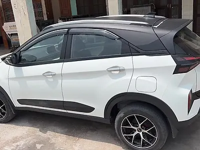 2024 Tata Nexon Pure 1.5 Diesel 6AMT [2024-2025] 1