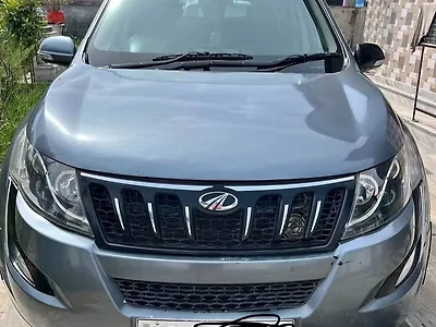2018 Mahindra XUV500 W6 1 2018 Mahindra XUV500 W6 1