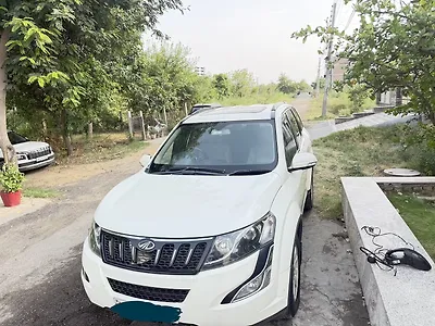 Second Hand Mahindra XUV500 W10 in Rohtak