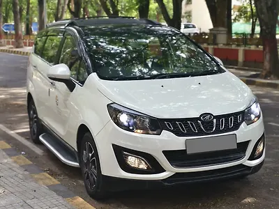 2022 Mahindra Marazzo M6 Plus 8 STR